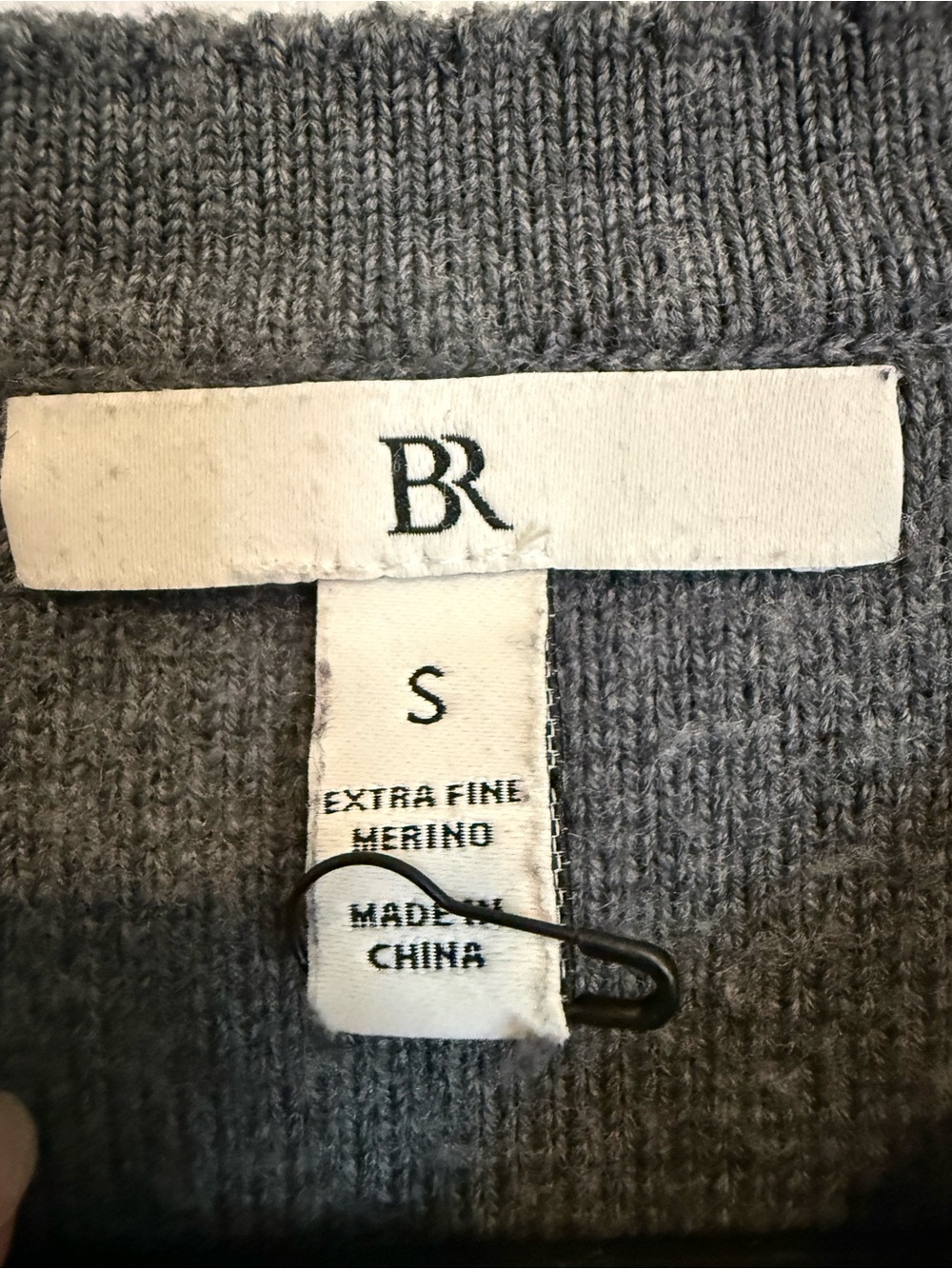 Banana Republic Charcoal Gray Crewneck Sweater - 100% wool - Picture 3 of 4